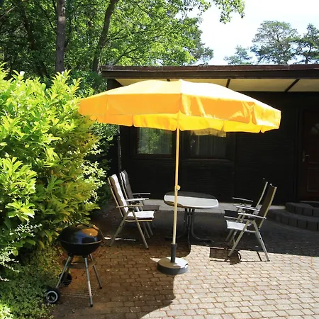 Daire Ads-ferienwohnungen Ca 20 Gehminuten Zum Ostseestrand Uckeritz