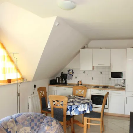 Ads-ferienwohnungen Ca 20 Gehminuten Zum Ostseestrand Lejlighed