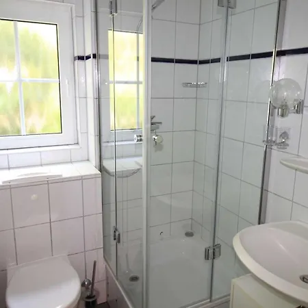 Ads-ferienwohnungen Ca 20 Gehminuten Zum Ostseestrand Lejlighed *