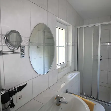Ads-ferienwohnungen Ca 20 Gehminuten Zum Ostseestrand Lejlighed Ückeritz