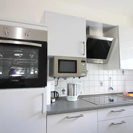 Ads-ferienwohnungen Ca 20 Gehminuten Zum Ostseestrand Lejlighed