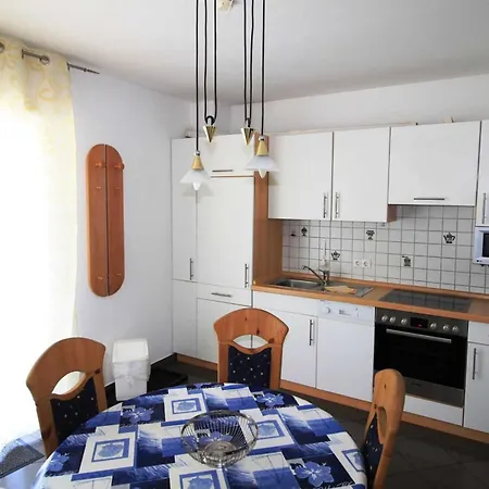 Ads-ferienwohnungen Ca 20 Gehminuten Zum Ostseestrand Lejlighed
